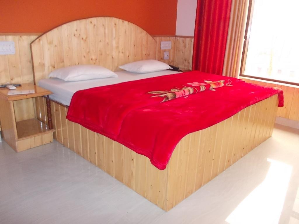 Himgiri Resort Nagchala Ngoại thất bức ảnh